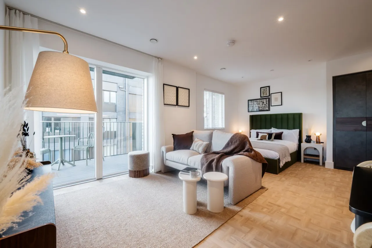 house for sale, Clapham Junction Approach, London, SW11