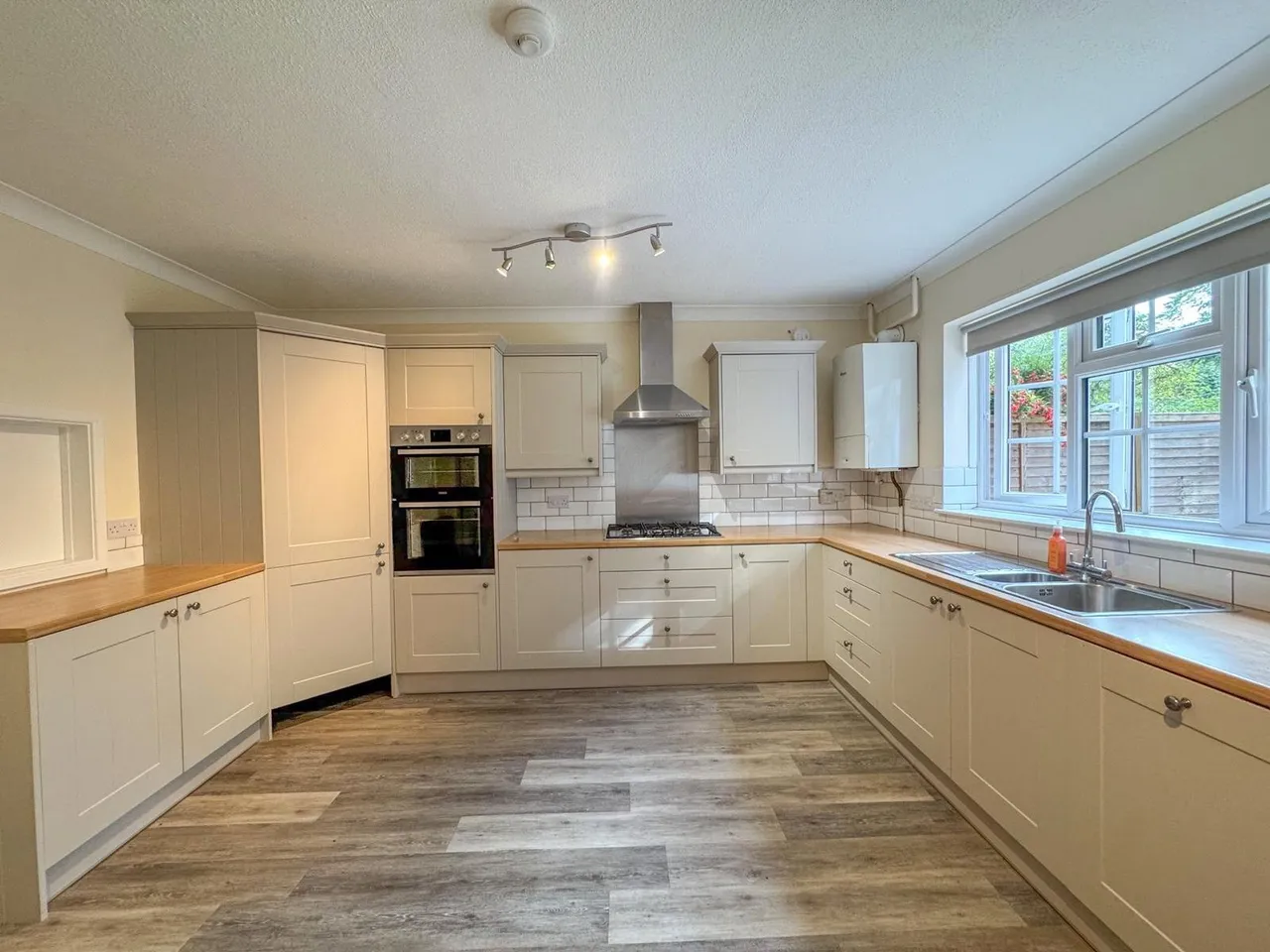 Bury Road, Newmarket, CB8, photo 2