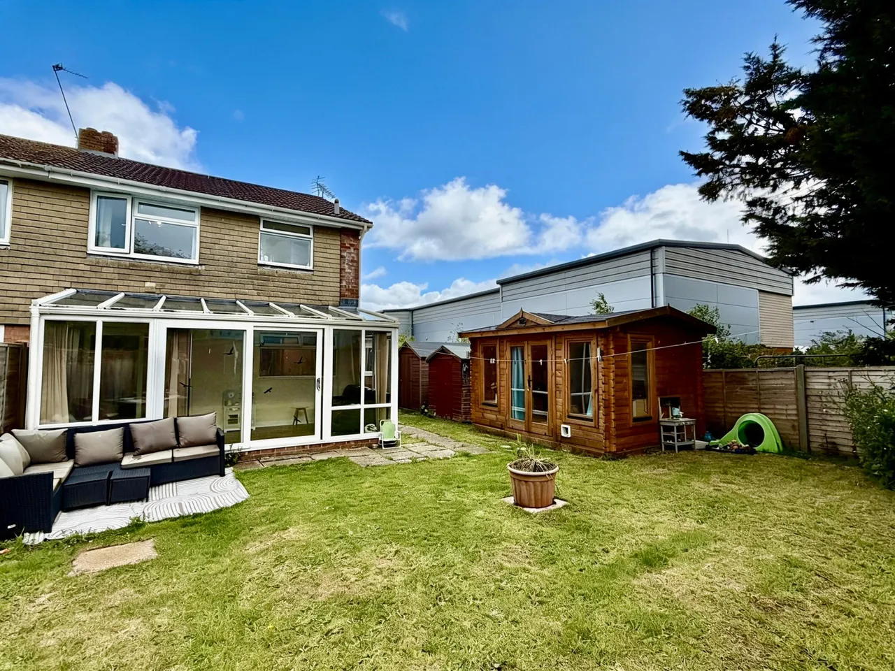 Hightown Gardens, Ringwood, BH24, photo 21