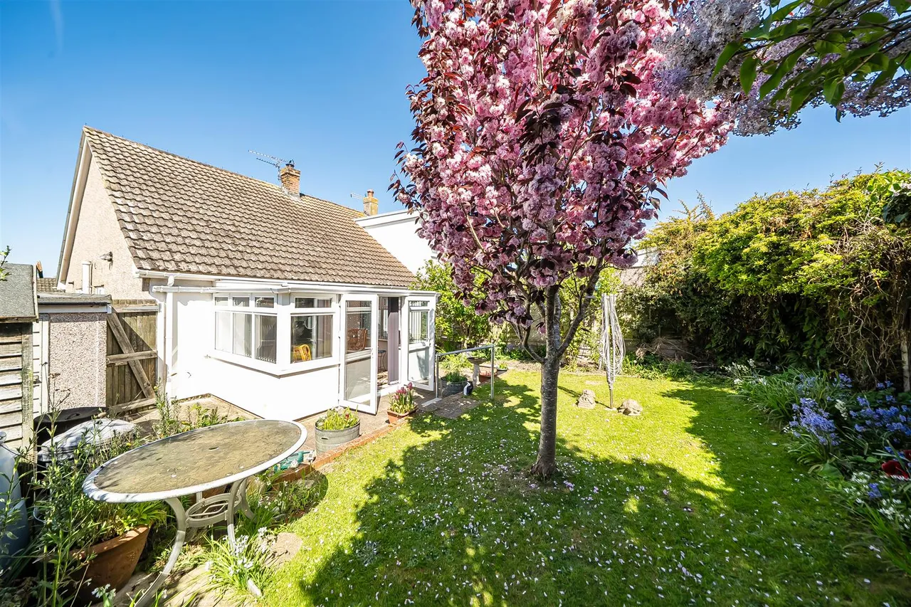 Nicholas Drive, Cliffsend, Ramsgate, Kent, CT12 5JS, photo 5