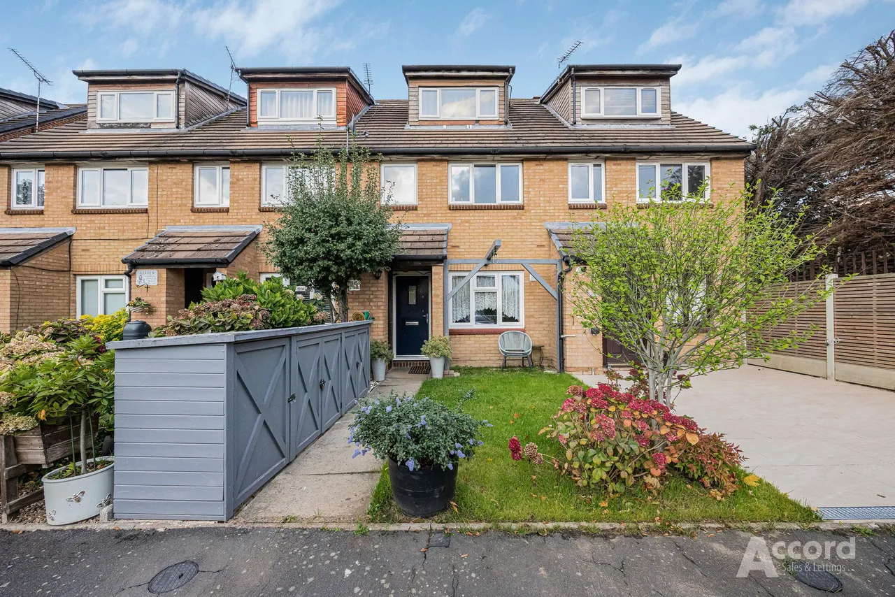 Columbine Way, Romford, RM3, photo 12