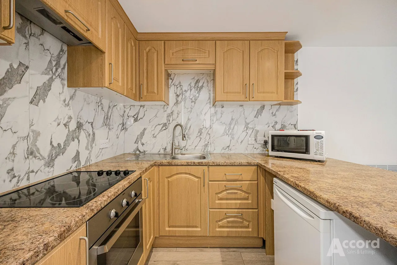 Columbine Way, Romford, RM3, photo 16