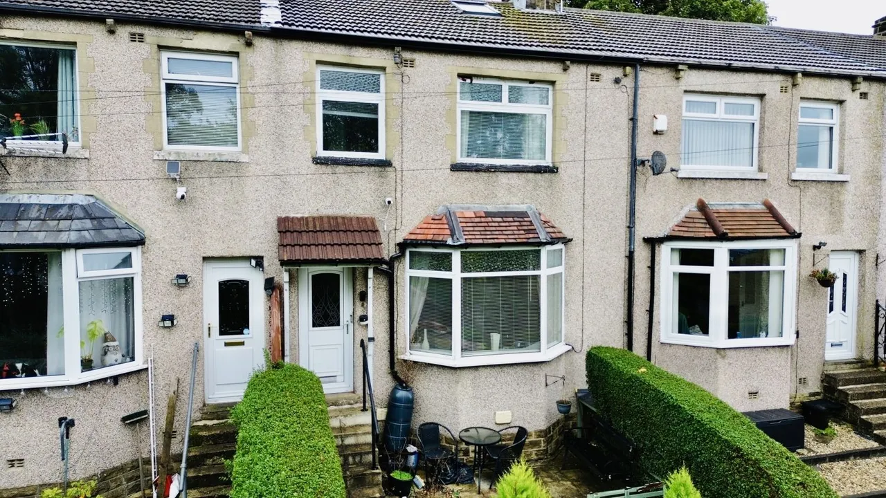3 bed house for sale, Range Gardens, Halifax, HX3