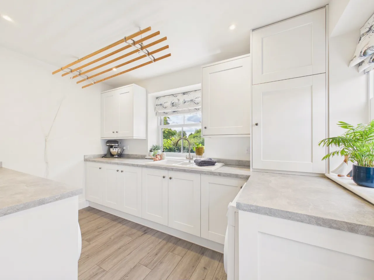 Main Street, Brantingham, HU15, photo 13