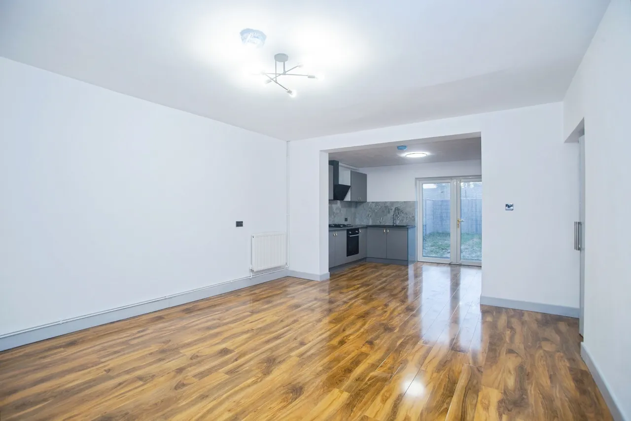 3 bed house for sale, Nunfield Close, Manchester, M40