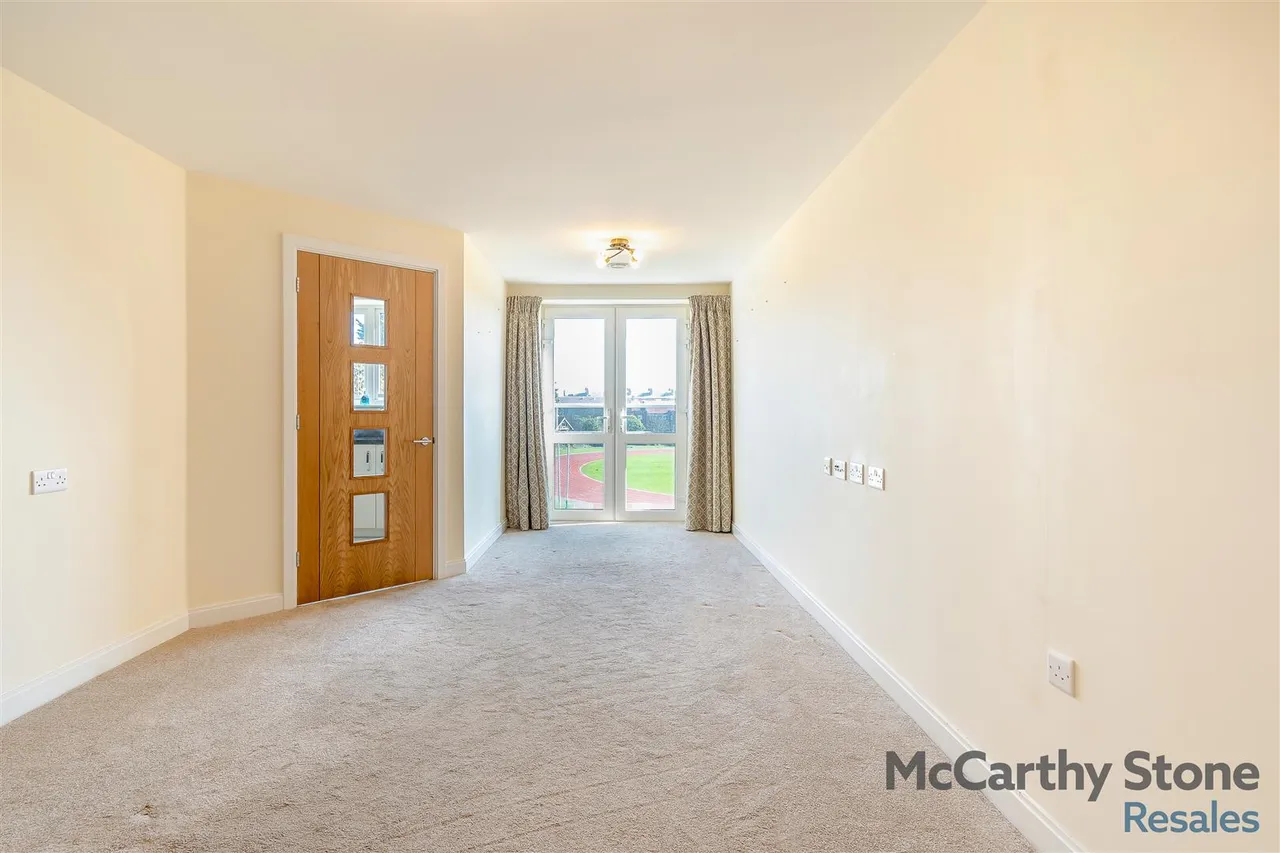 Filey Road, Scarborough, YO11, photo 2