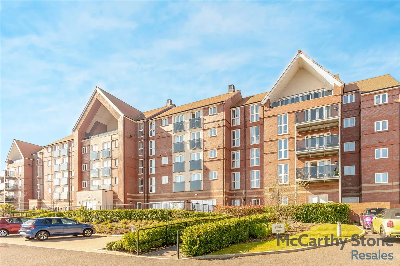 1 bed flat for sale, Filey Road, Scarborough, YO11