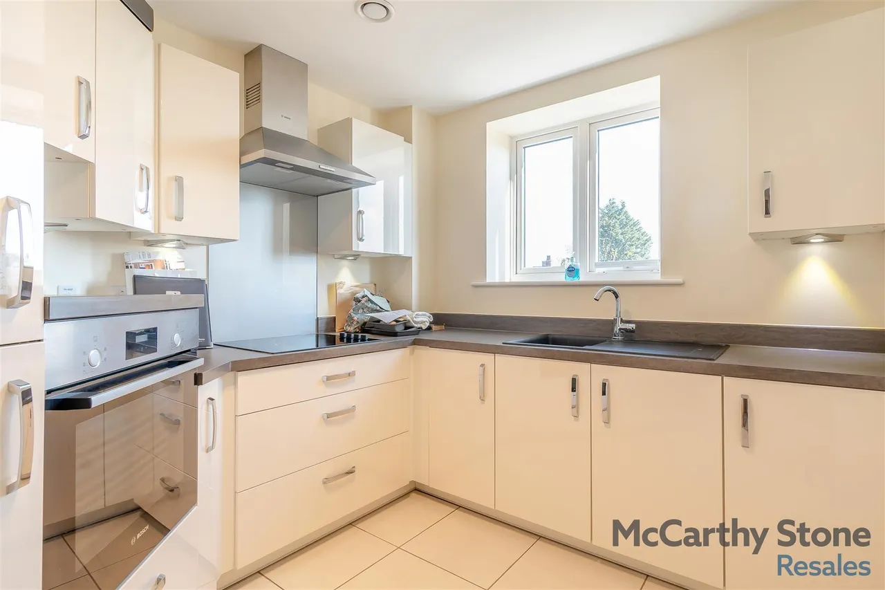 Filey Road, Scarborough, YO11, photo 4