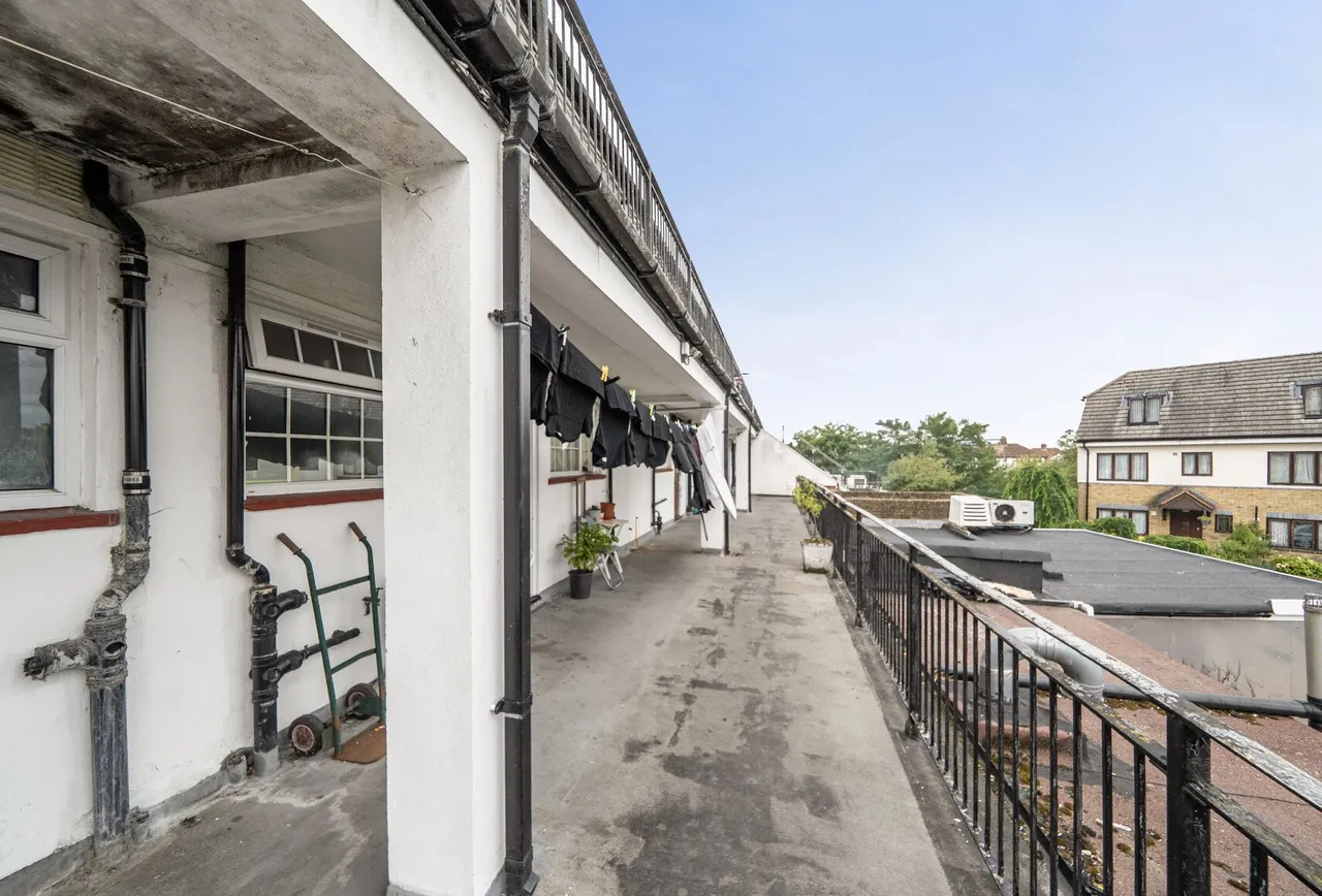 Kingsbury Road, London, NW9 9HH, photo 11