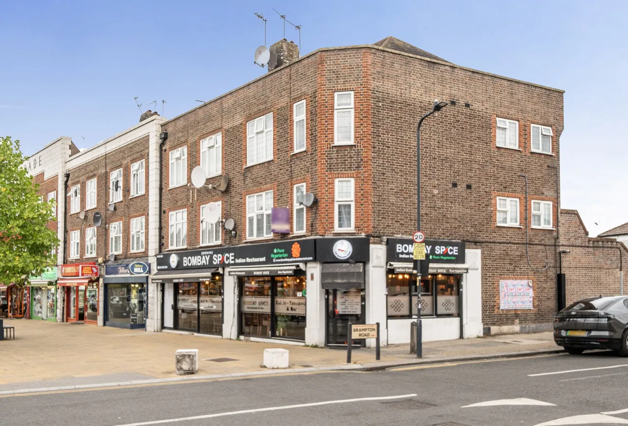 Kingsbury Road, London, NW9 9HH, photo 2