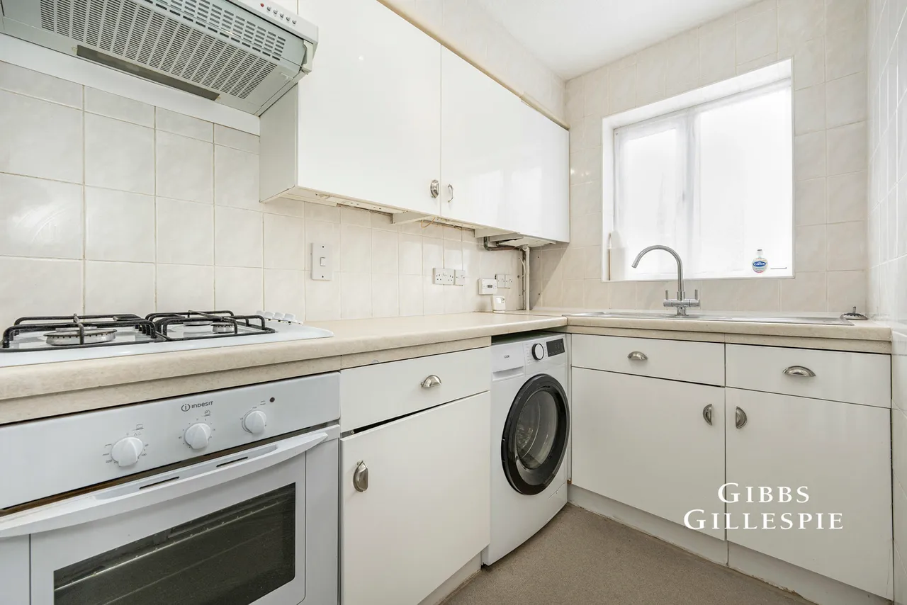 Chamberlain Way, Pinner Fees Apply, HA5, photo 6