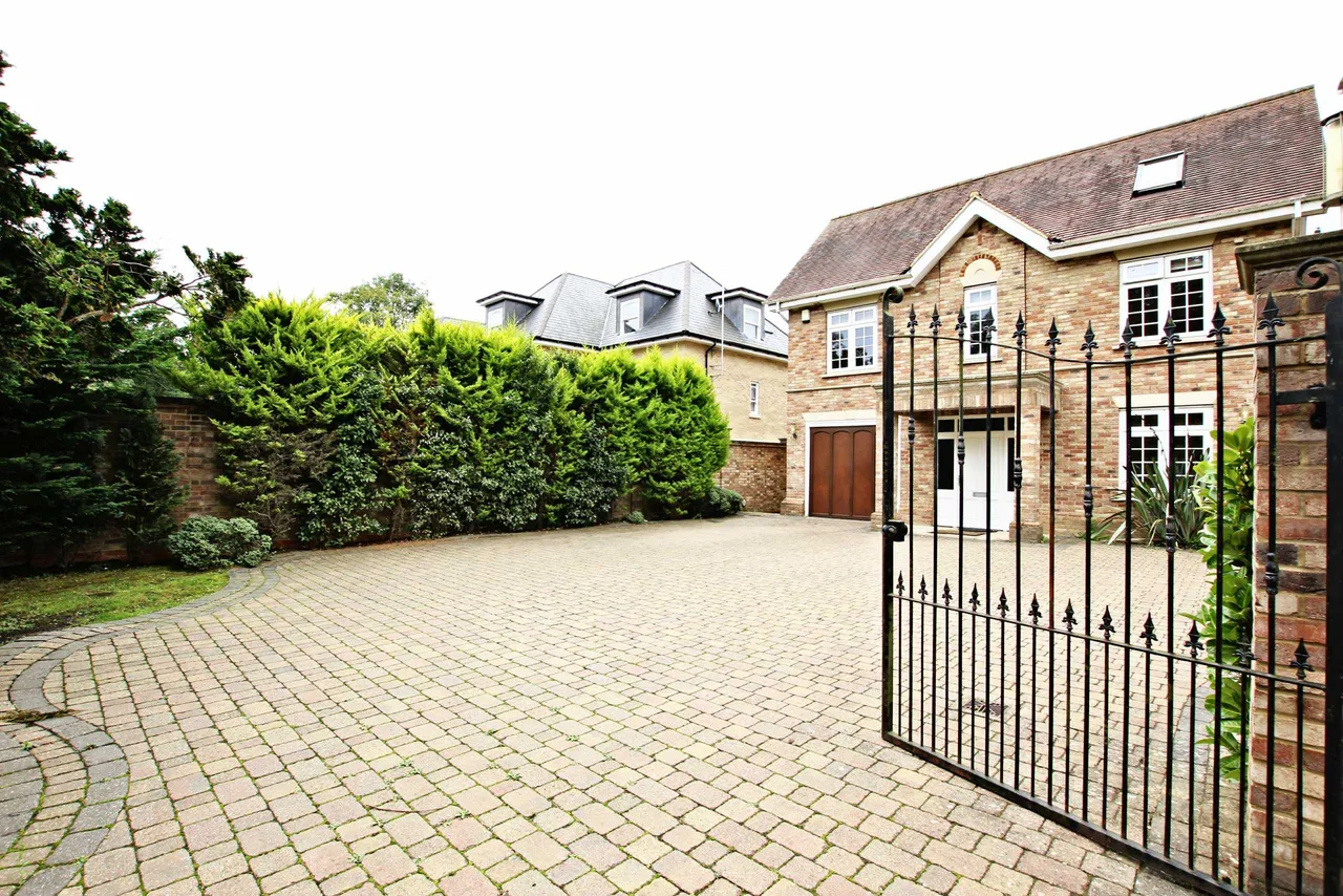 Sandalwood Close, Arkley, Hertfordshire, EN5 3BG, photo 22