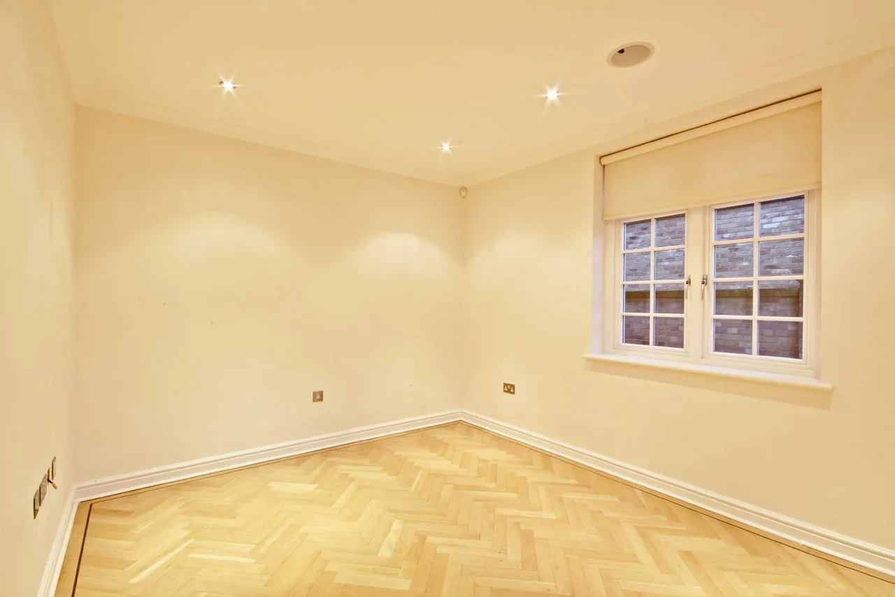 Sandalwood Close, Arkley, Hertfordshire, EN5 3BG, photo 7