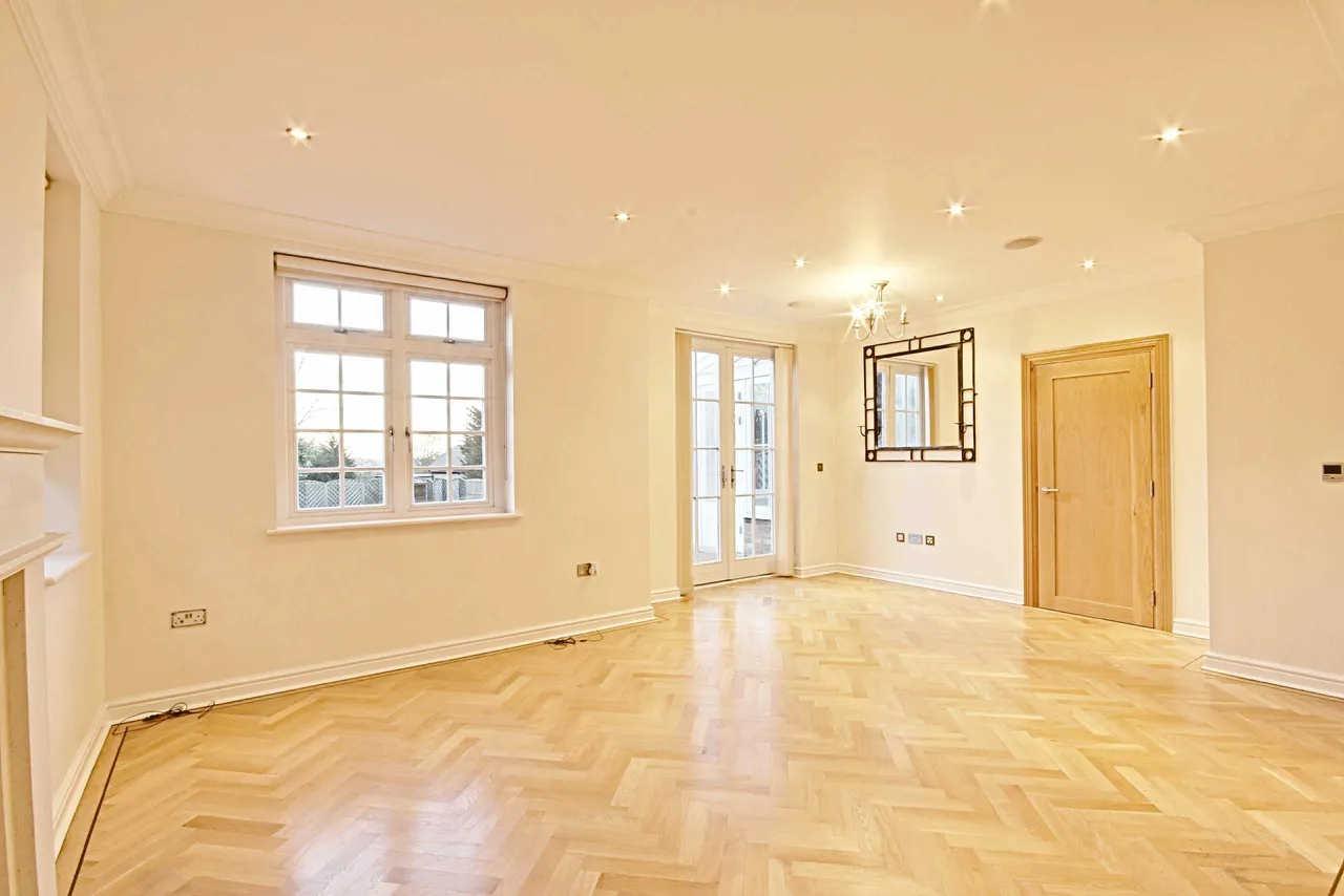 Sandalwood Close, Arkley, Hertfordshire, EN5 3BG, photo 5