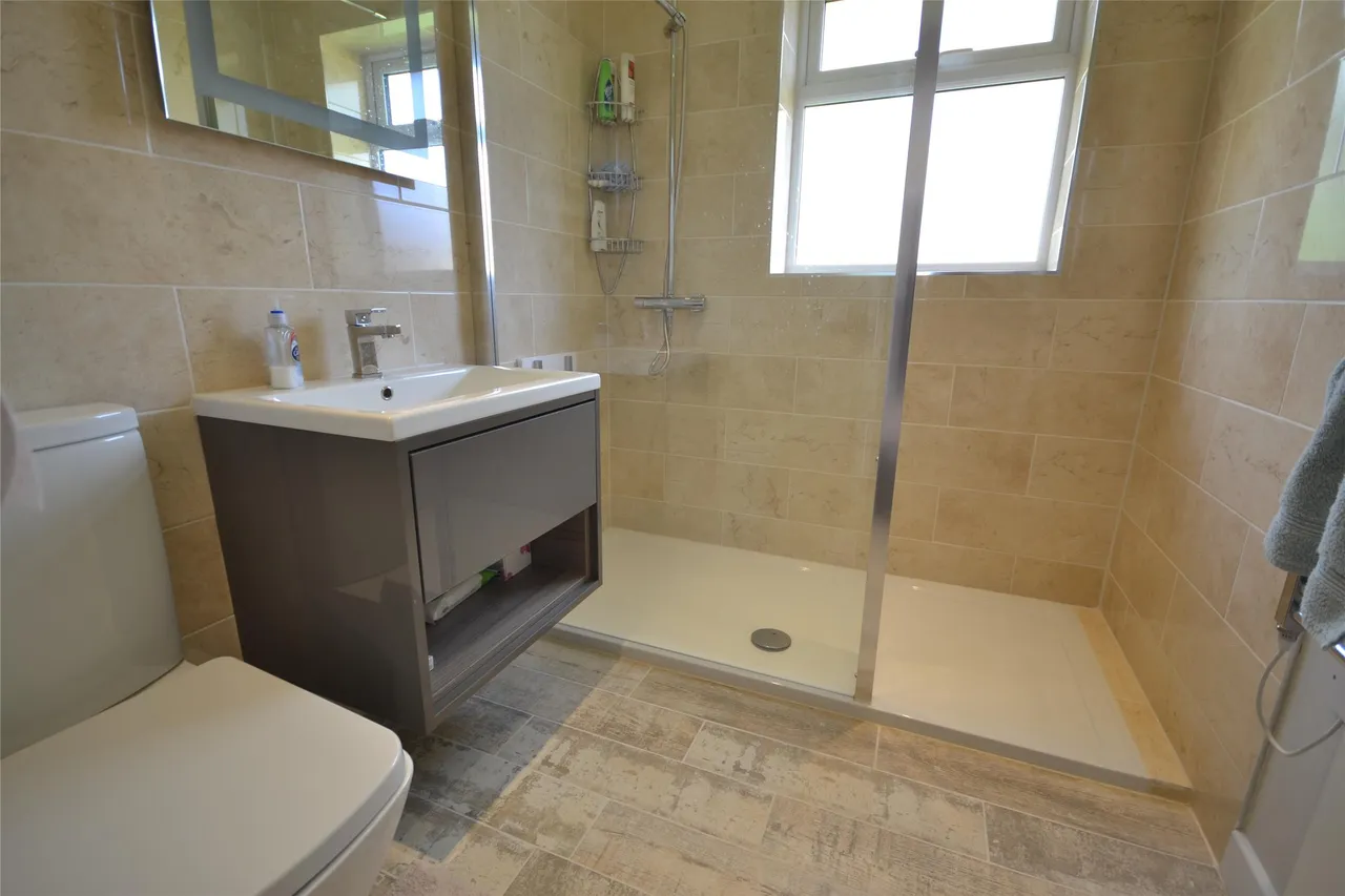 Station Road, Gloucestershire, Bishops Cleeve, GL52 8HH, photo 7