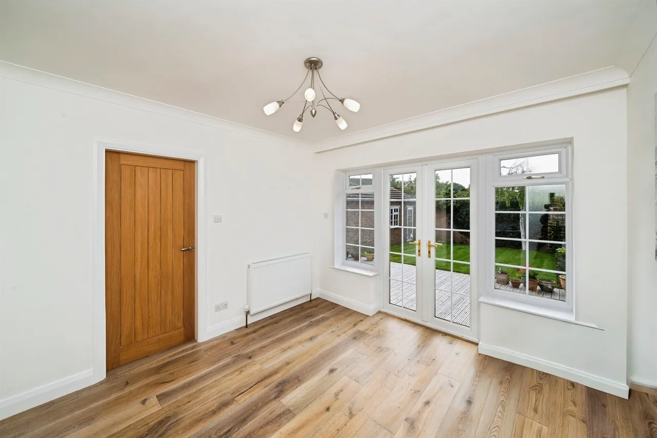 Thorns Drive, Greasby, CH49, photo 3