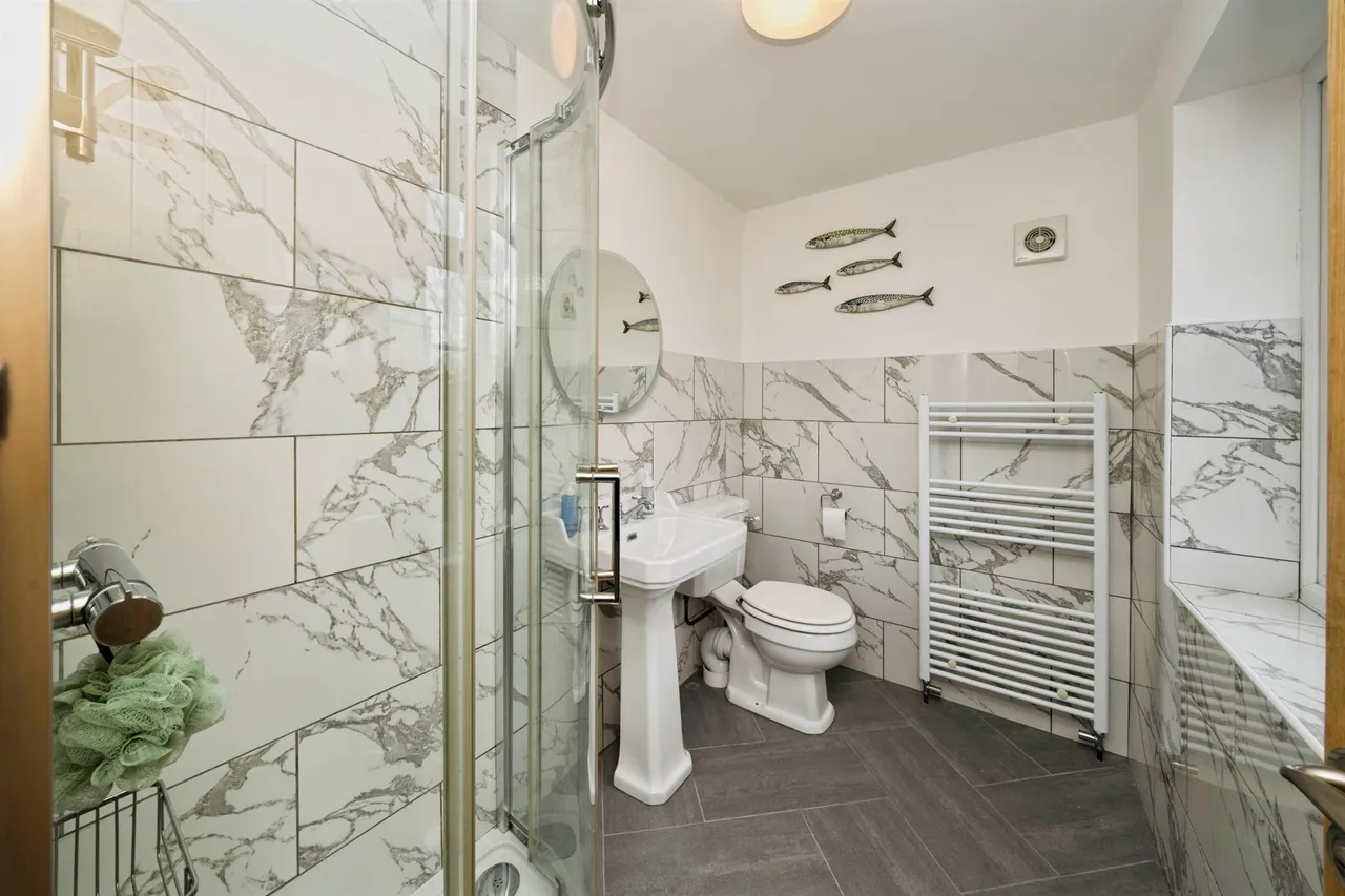 Thorns Drive, Greasby, CH49, photo 16