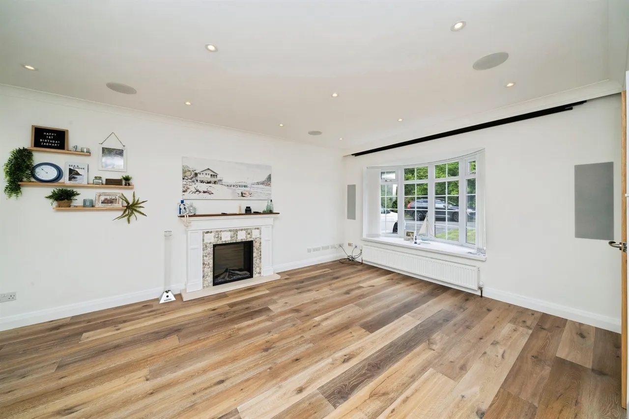 Thorns Drive, Greasby, CH49, photo 2