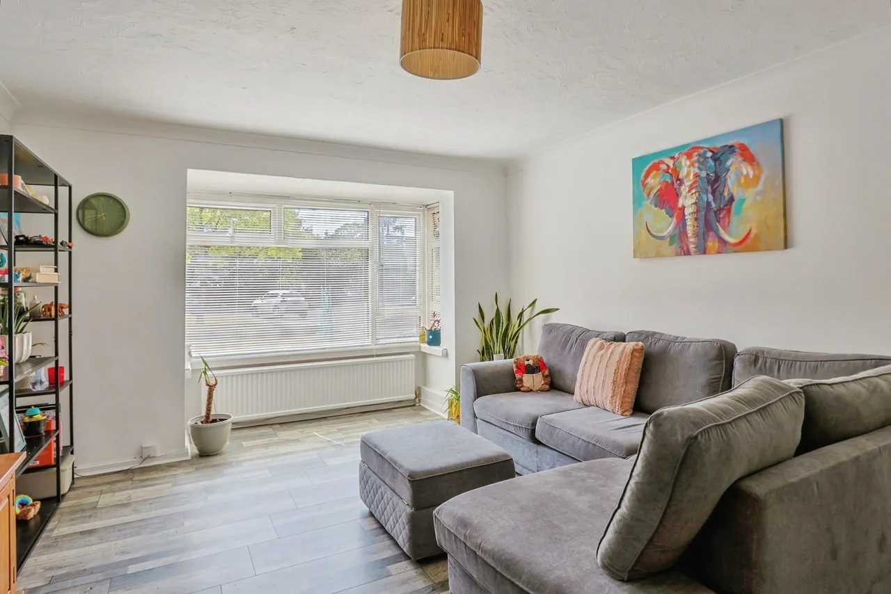 Simmonds Close, Poole, BH15, photo 5