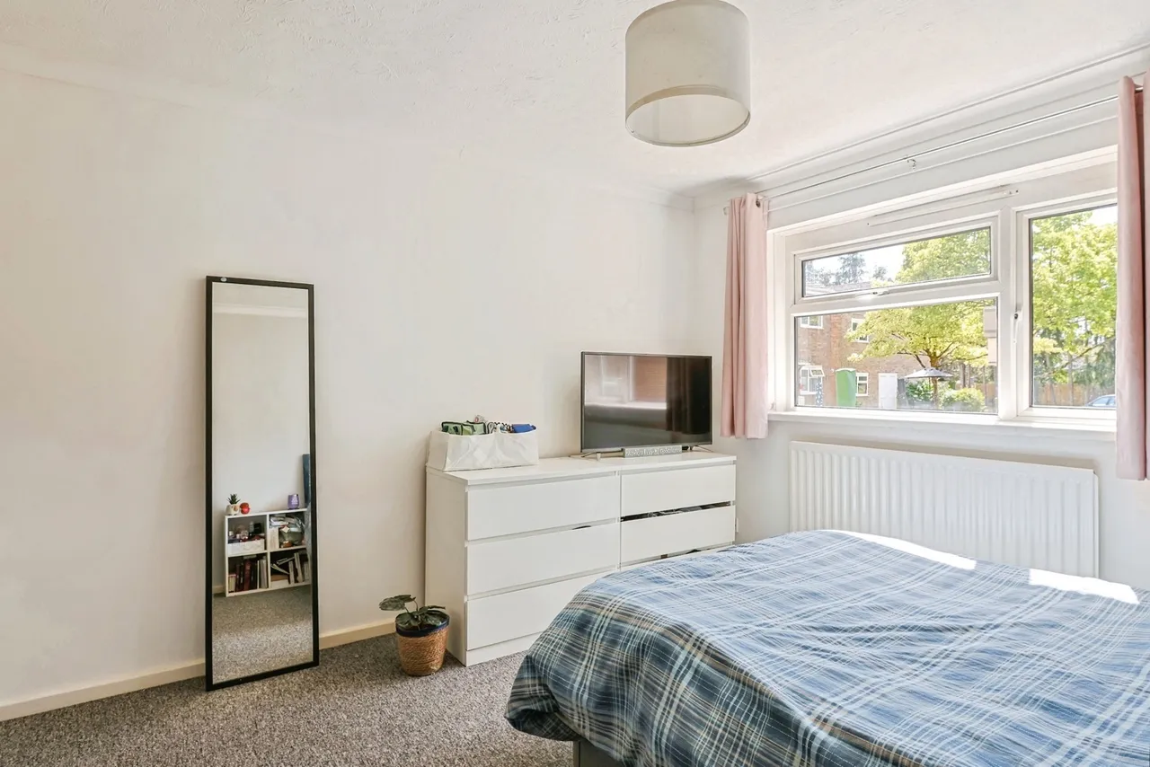 Simmonds Close, Poole, BH15, photo 9