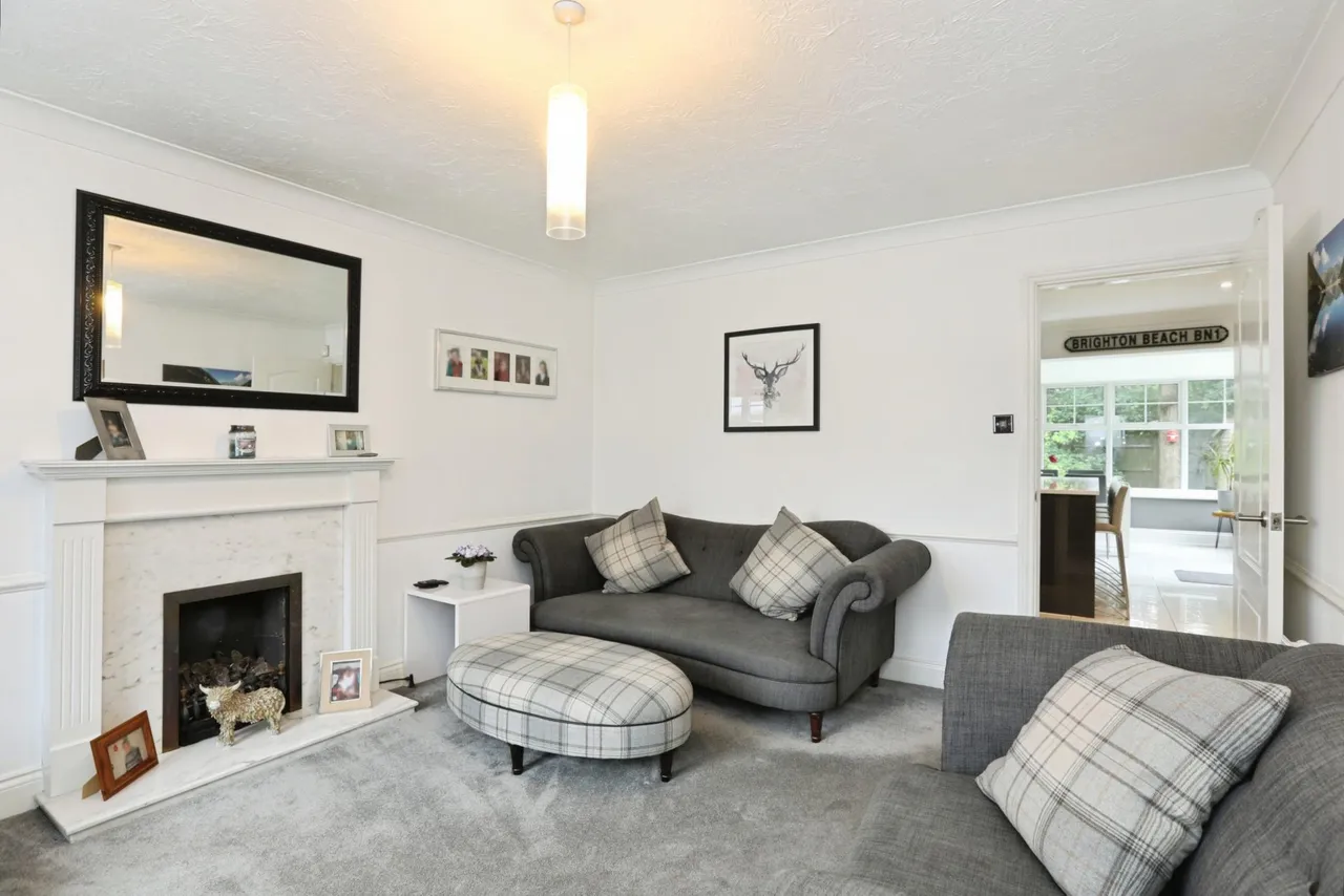 The Oaks, Burgess Hill, RH15, photo 8