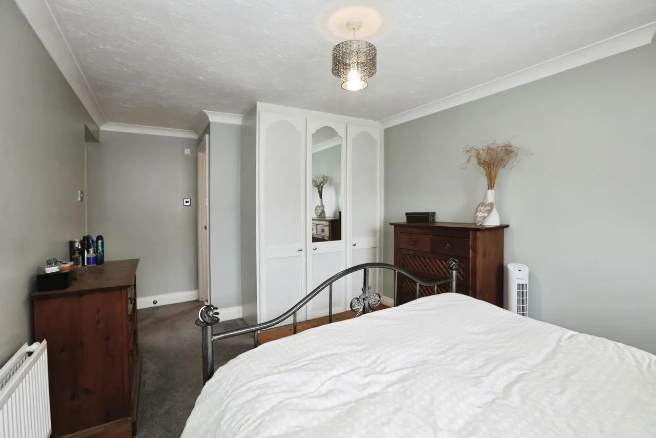 The Oaks, Burgess Hill, RH15, photo 12