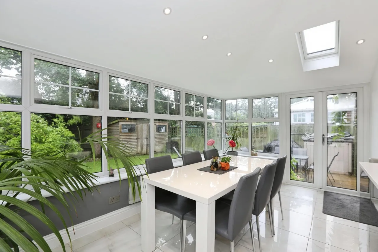 The Oaks, Burgess Hill, RH15, photo 3