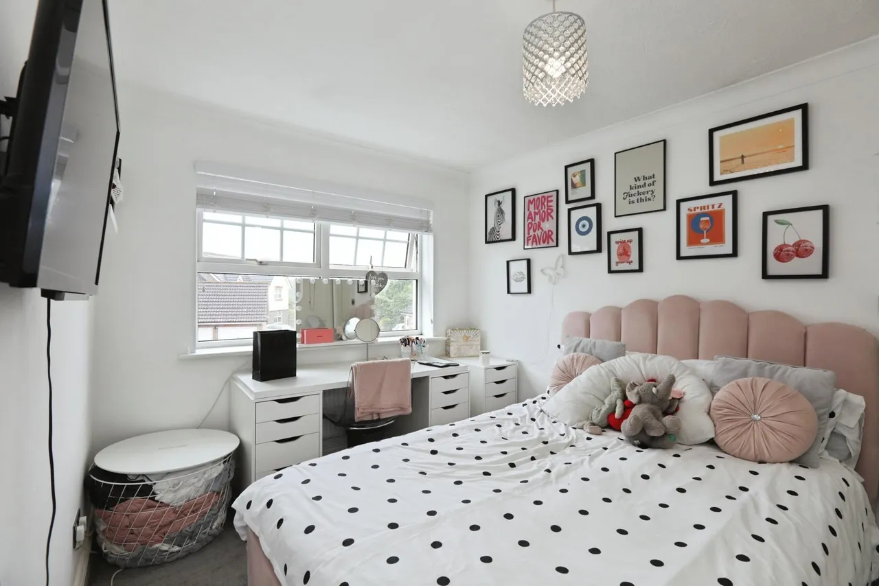 The Oaks, Burgess Hill, RH15, photo 15