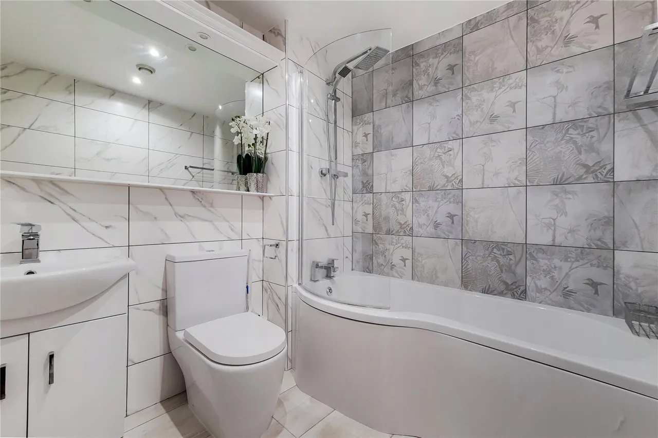 Manchester Road, London, E14, photo 7