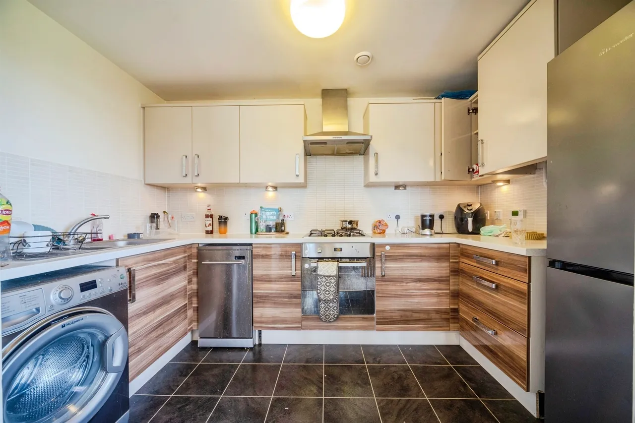 Millward Drive, Bletchley, MK2, photo 3