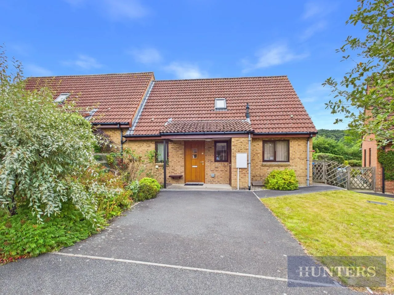 2 bed house for sale — Plaxton Court, Scarborough