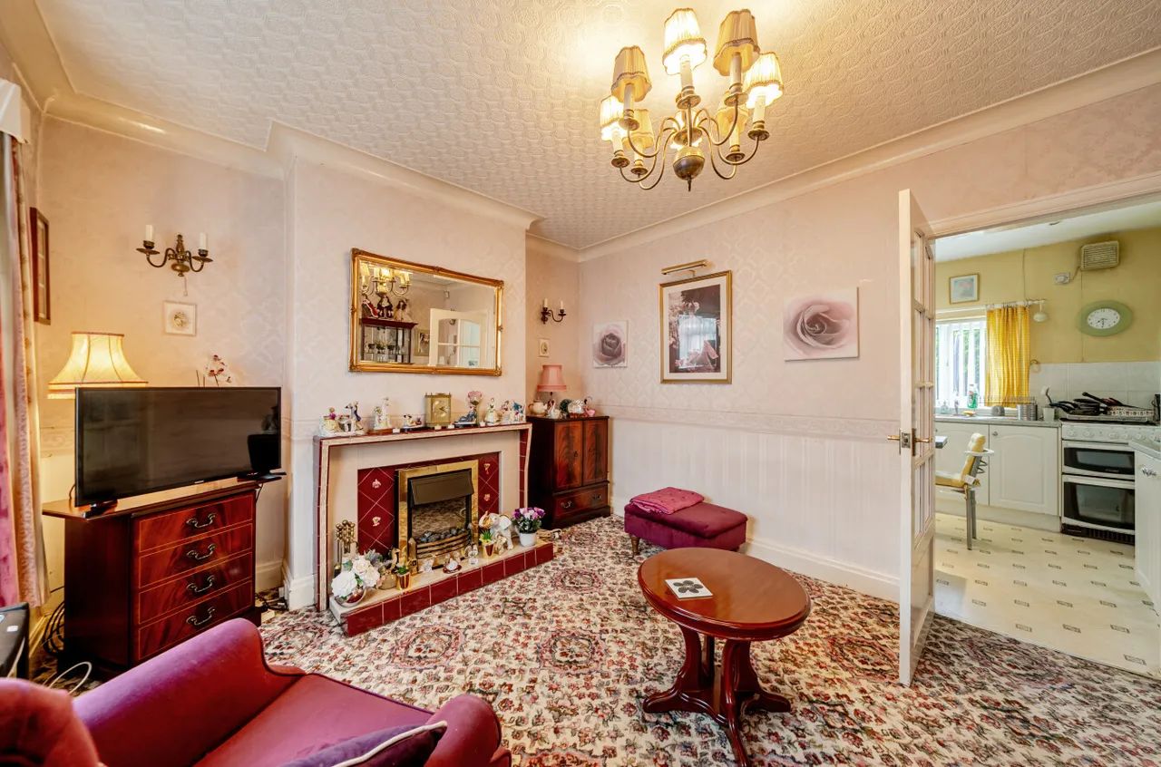 Oaklands Road, Rodley, LS13, photo 12