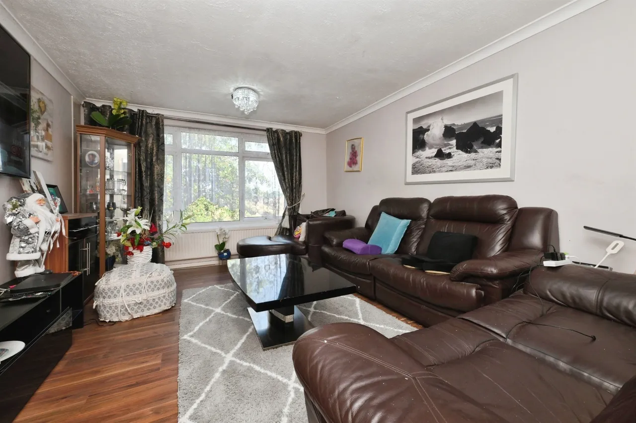 Newteswell Drive, Waltham Abbey, EN9, photo 5