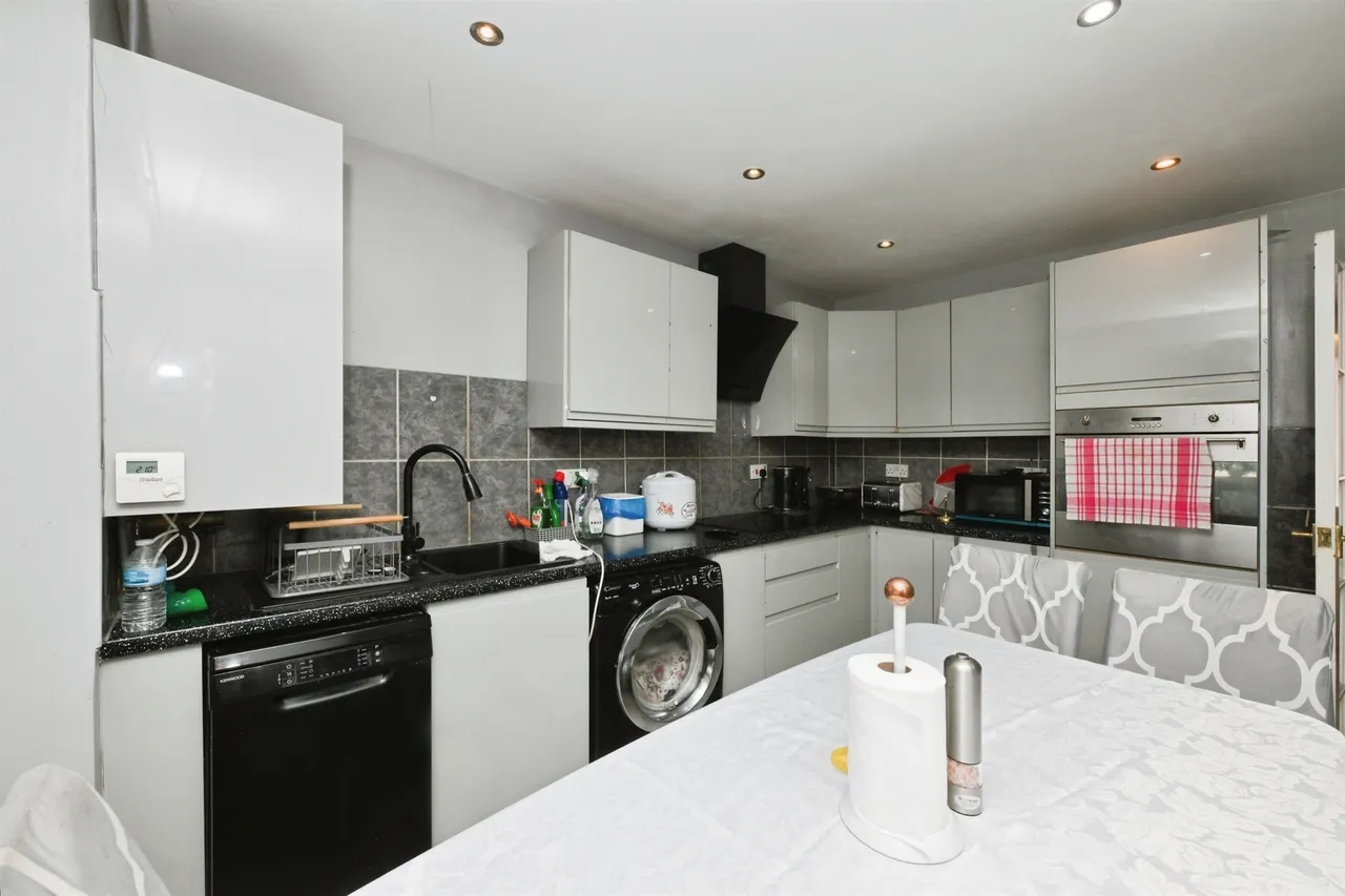 Newteswell Drive, Waltham Abbey, EN9, photo 4