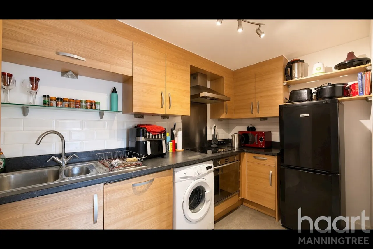 School Lane, Mistley, CO11, photo 5