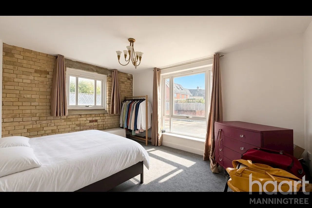 School Lane, Mistley, CO11, photo 6