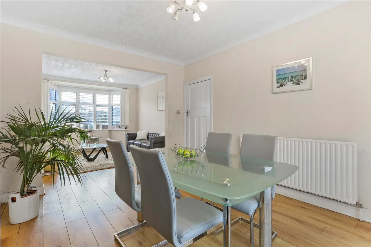 Hilbert Road, Cheam, SM3, photo 10