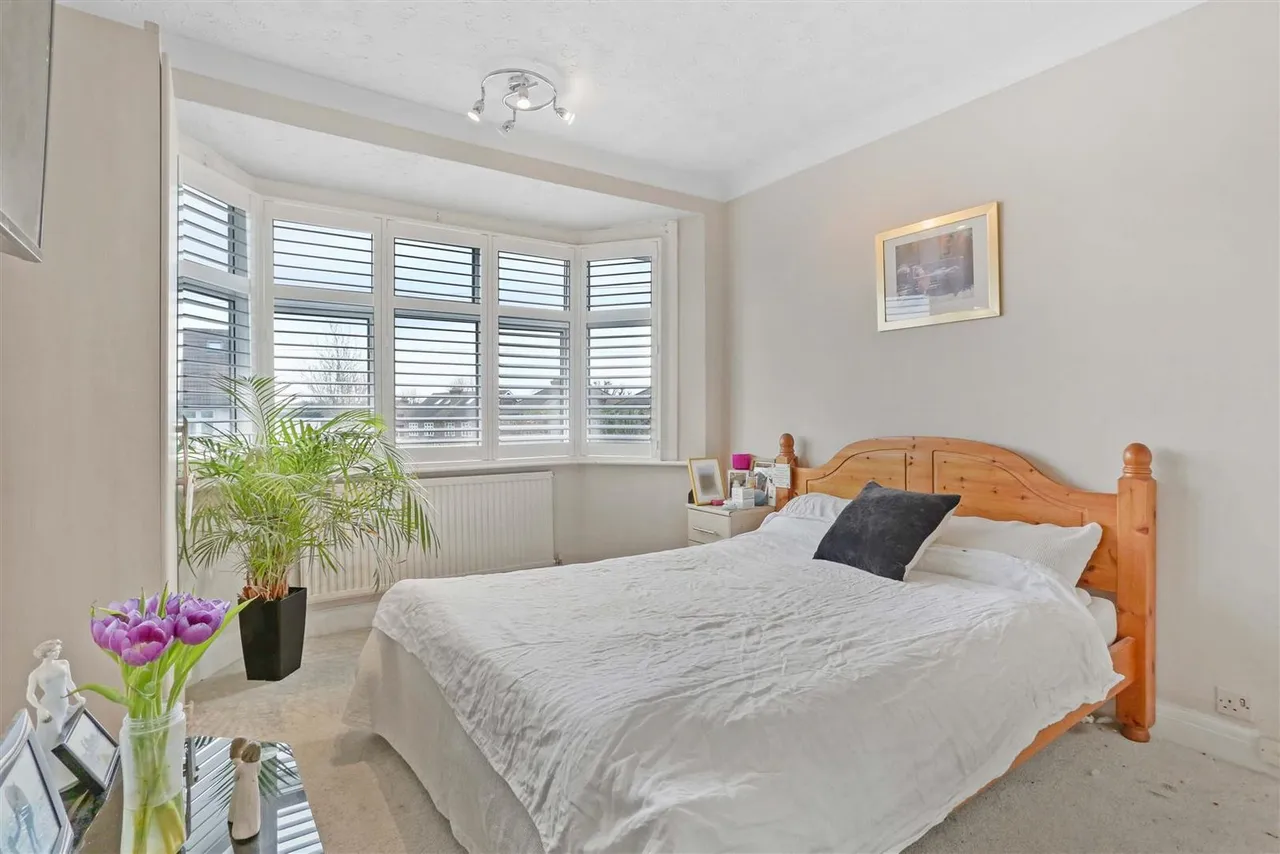 Hilbert Road, Cheam, SM3, photo 18