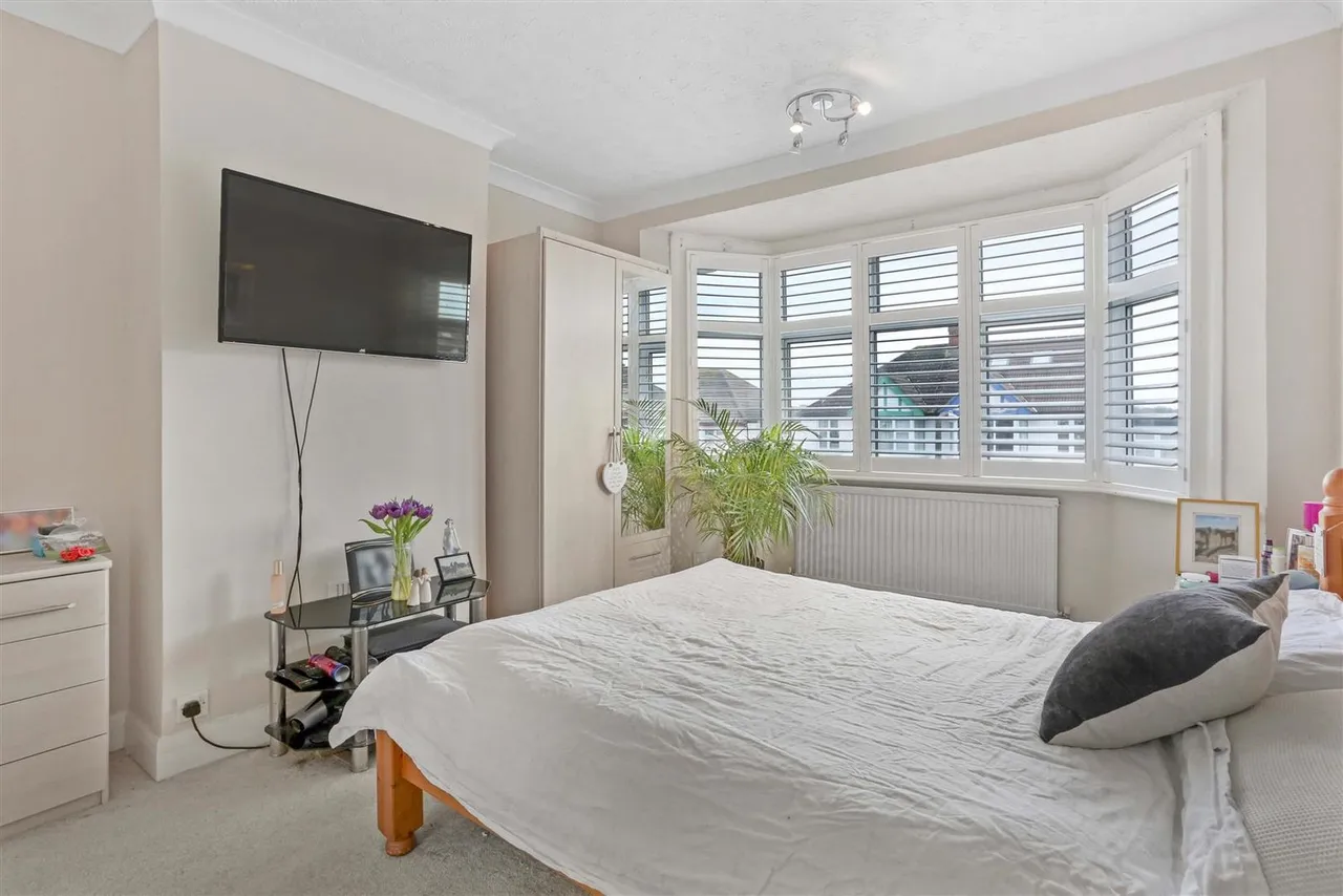 Hilbert Road, Cheam, SM3, photo 17