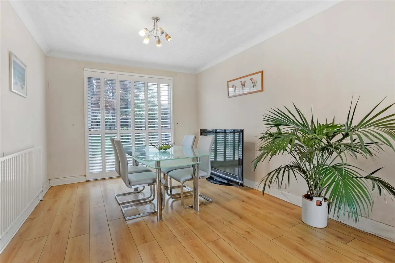 Hilbert Road, Cheam, SM3, photo 3