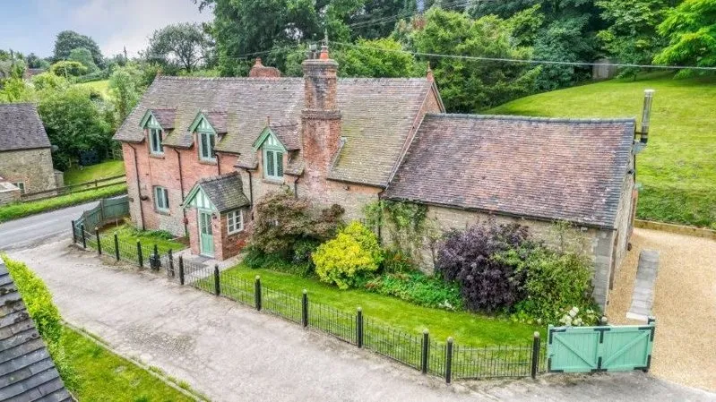 4 bed house for sale — Bourton, Much Wenlock, Shropshire TF13 6QG