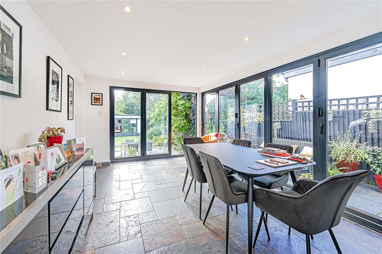 Craneford Way, Twickenham, TW2 7SB, photo 4