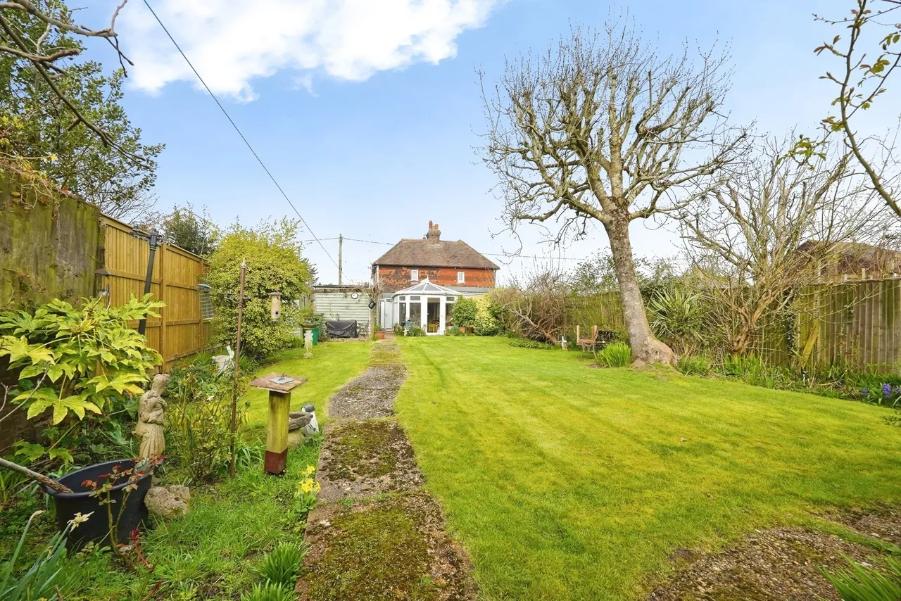 Pay Street, Densole, Folkestone, Kent, CT18, photo 2