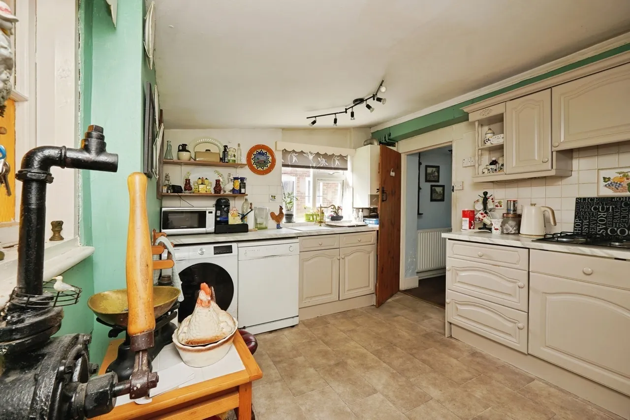 Pay Street, Densole, Folkestone, Kent, CT18, photo 10