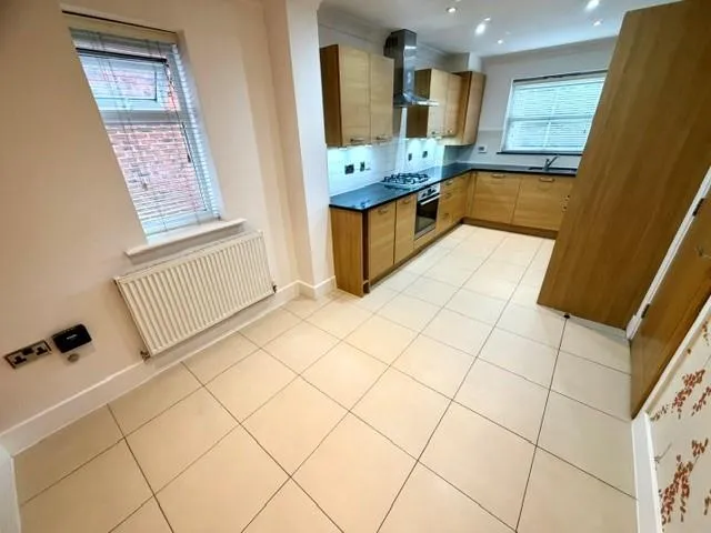 Katherine Close, Mill Hill, photo 5