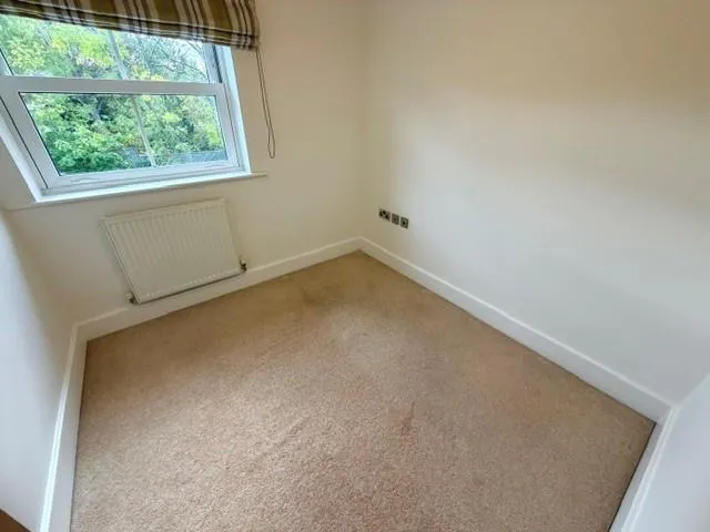 Katherine Close, Mill Hill, photo 15