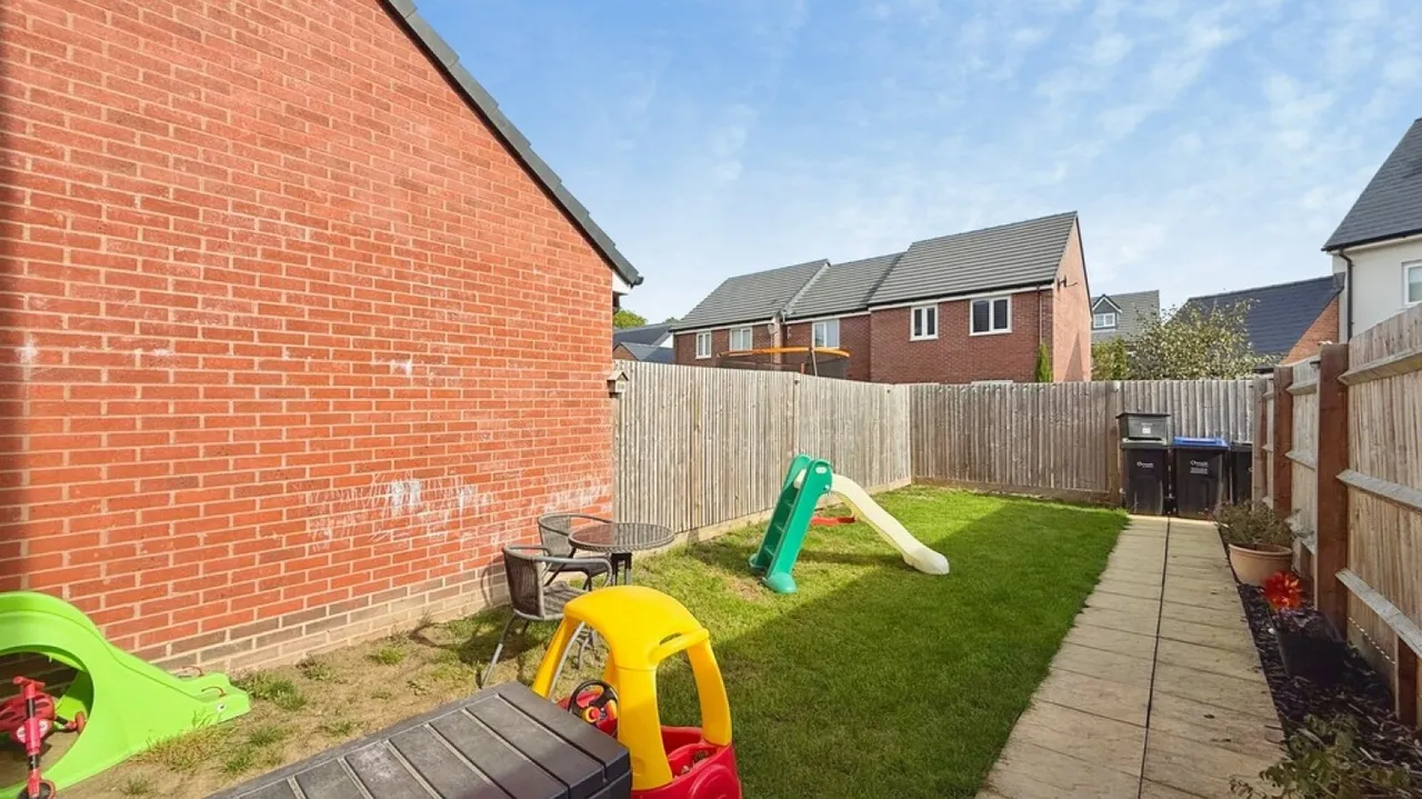 Amazon Way, Westbury, BA13, photo 13