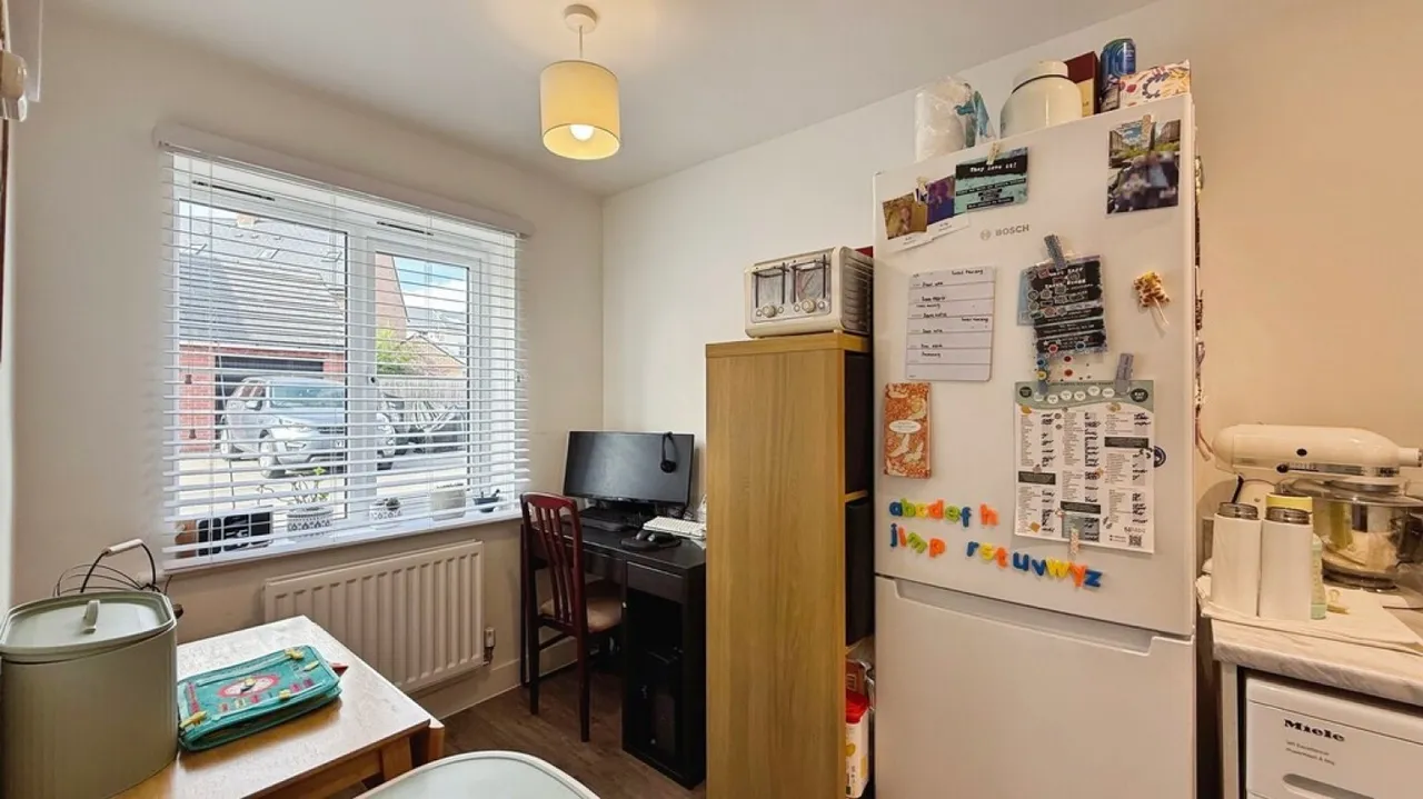 Amazon Way, Westbury, BA13, photo 7