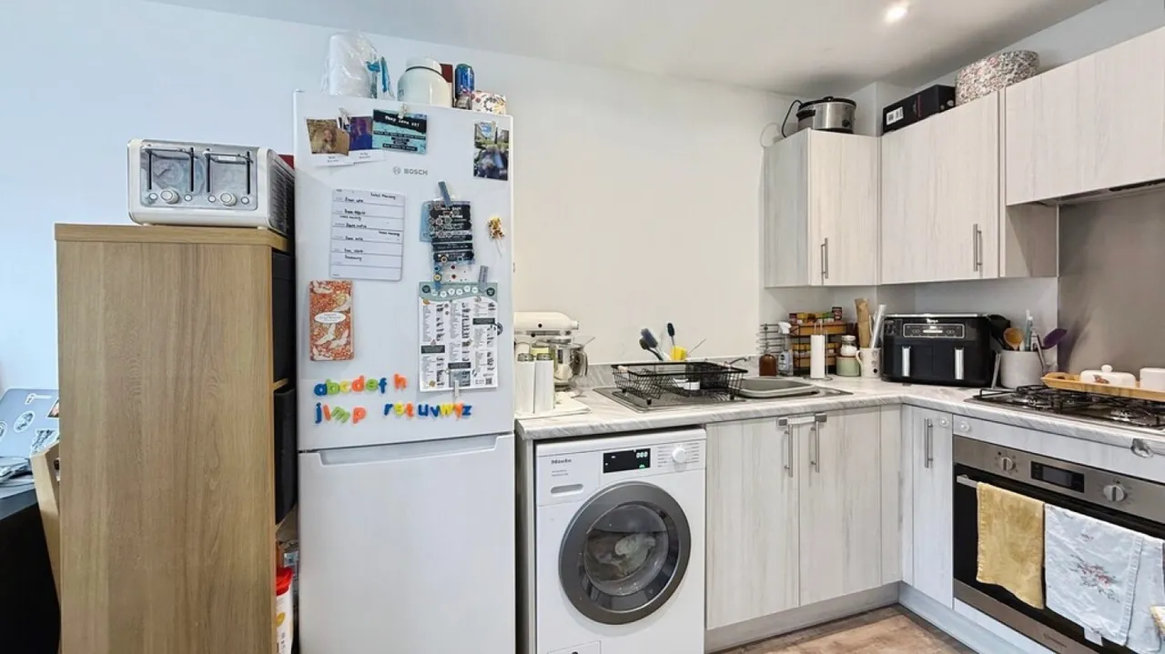Amazon Way, Westbury, BA13, photo 5