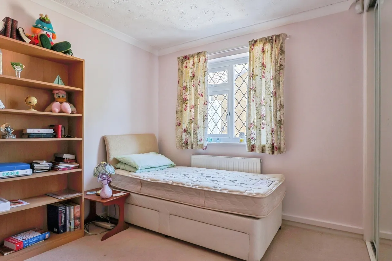 Halstock Crescent, West Canford Heath, BH17, photo 10
